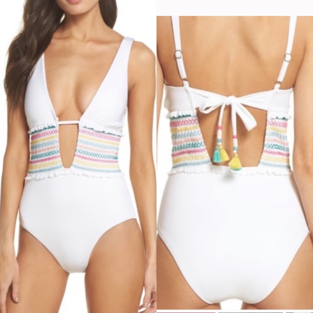 ISABELLA ROSE Embroidered Smocked Swimsuit Medium 🆕